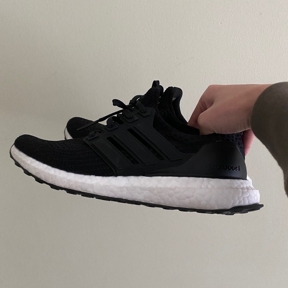 Ultraboost Running Shoe Black, Size 6.5 - Picture 3 of 6